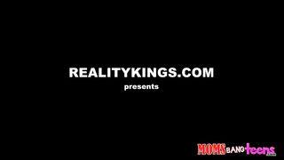babe making group sex fucking 