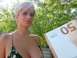 hottie with amazing natural tits gets fucked