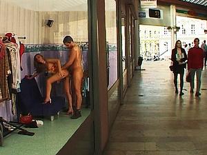 pick up girl gets dick in her mouth and ass