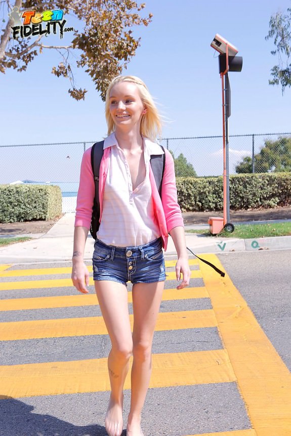 Sammie Daniels4